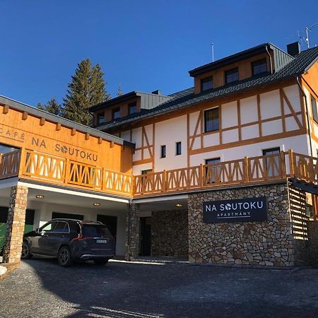 Apartmany Na Soutoku - Breznik Модрава Экстерьер фото
